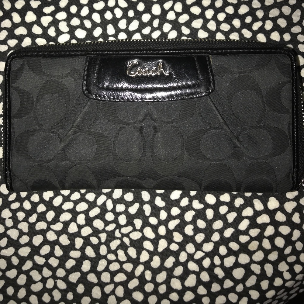 Authentic Coach Wallet