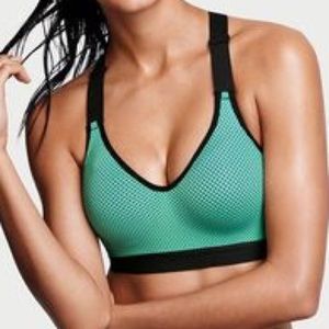 Brand new Incredible Victoria's Secret sports bra