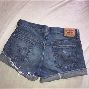 Levi's 501 button up distressed jean shorts medium
