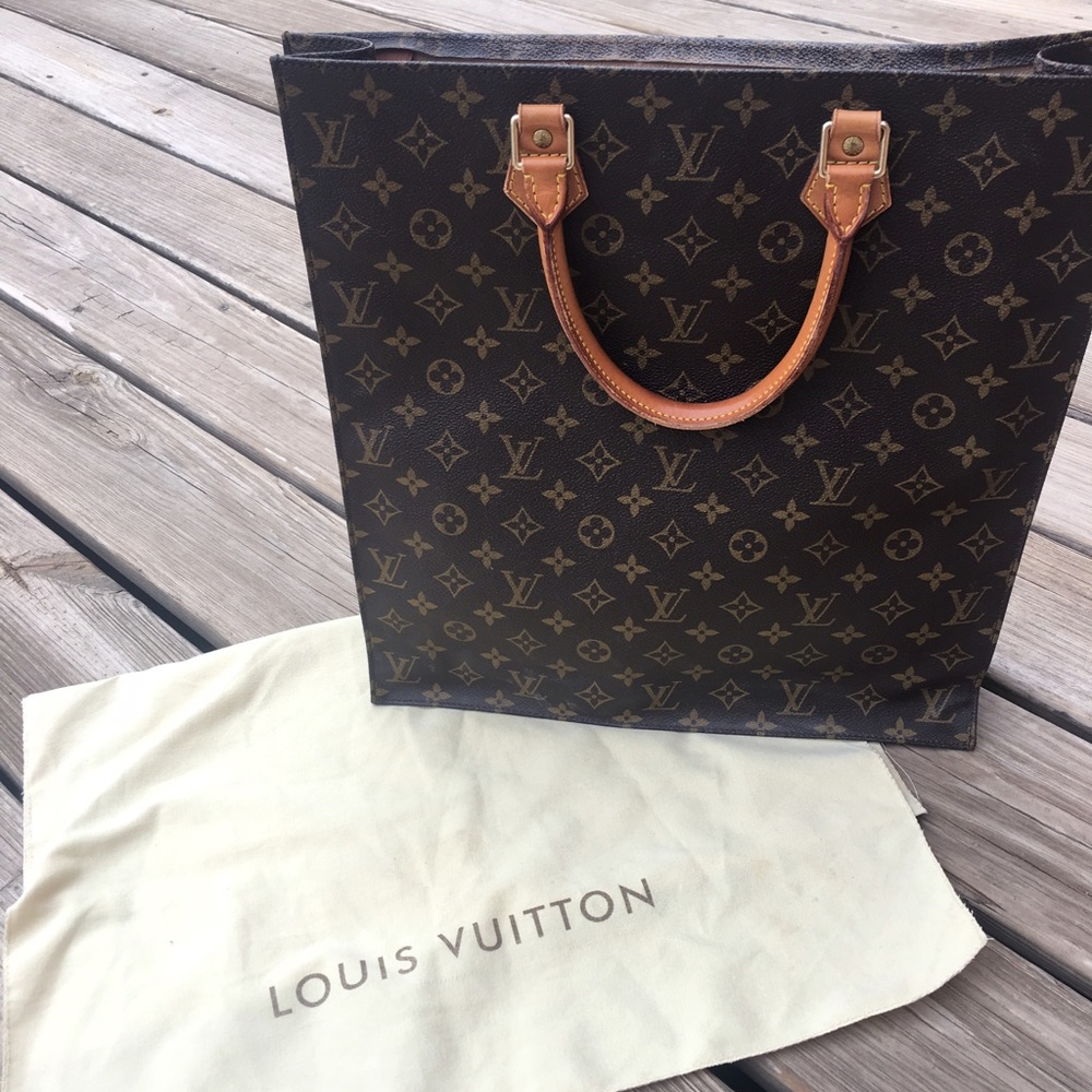 Louis Vuitton Sac Plat Authentic