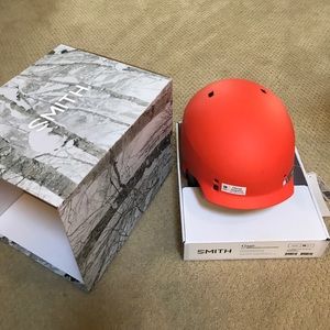 Smith Optics Women's snow helmet