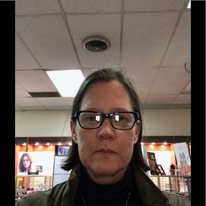 Meet your Posher, Anne