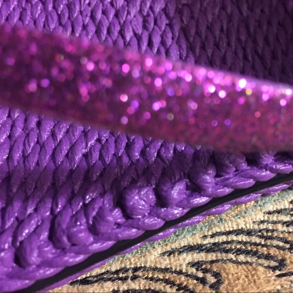 NWT- Isadora Paccini sandals. - Picture 5 of 8