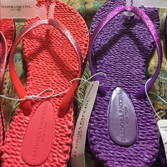 NWT- Isadora Paccini sandals. - Picture 7 of 8