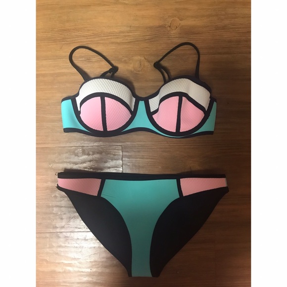 Triangl inspired neoprene swimsuit - Picture 1 of 4