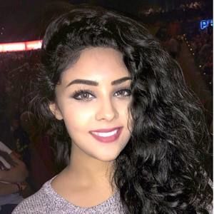 Meet your Posher, Sahar