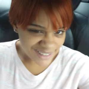 Meet your Posher, Rochella