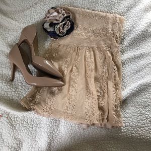 📜Cream Lace Skirt📜