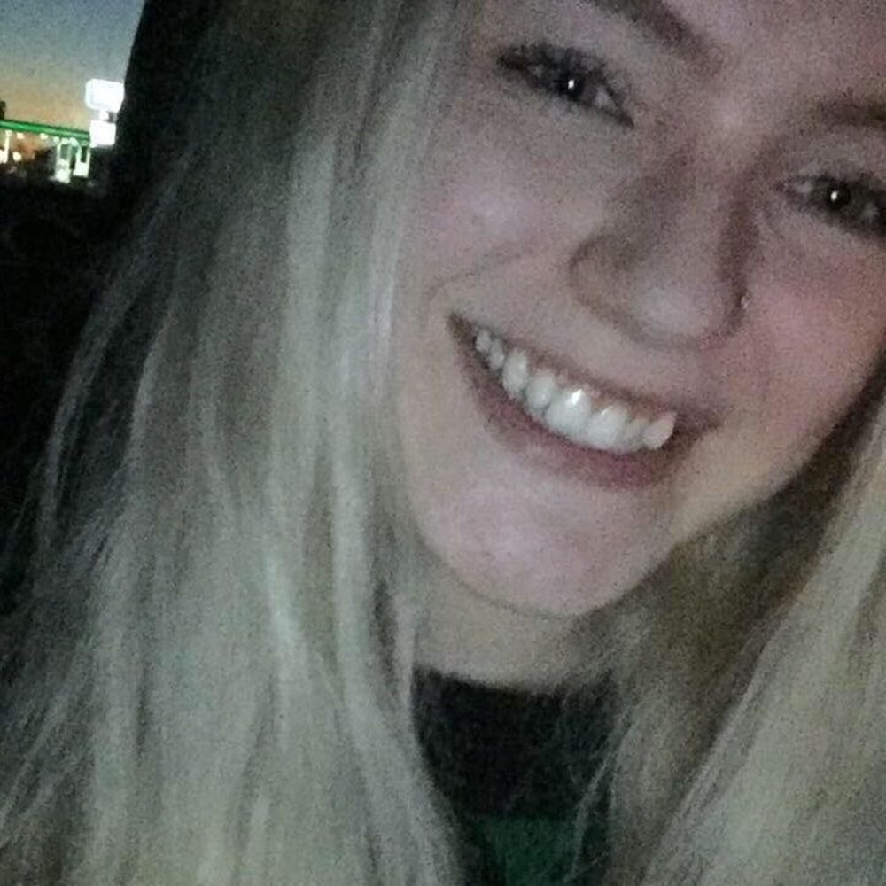 Meet your Posher, Lauren