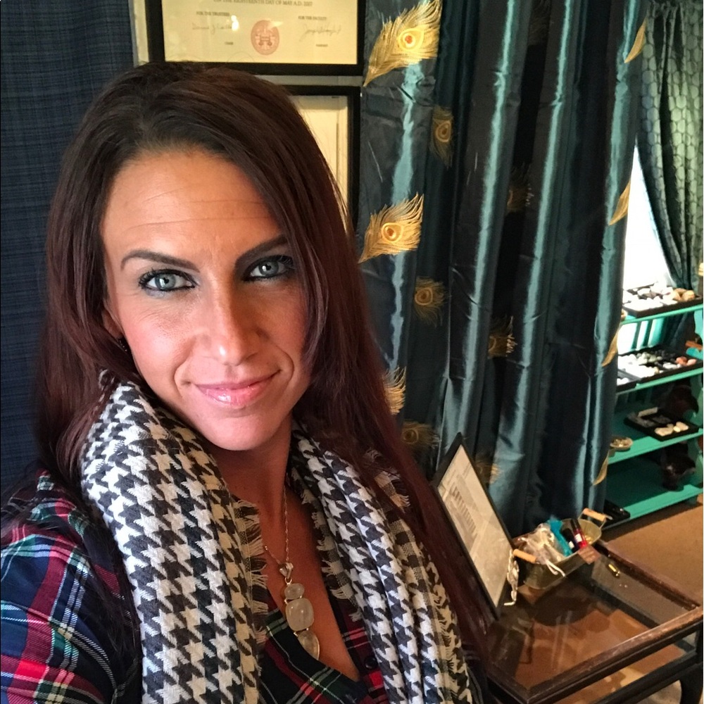 Meet your Posher, Kim