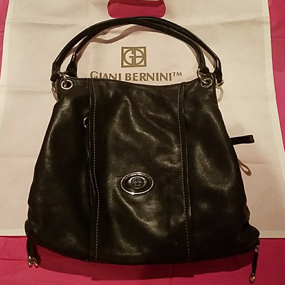 GIANI BERNINI ?? AUTHENTIC PURSE