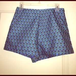 BUNDLE!! Alythea brand shorts and top