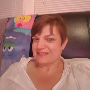 Meet your Posher, Christy