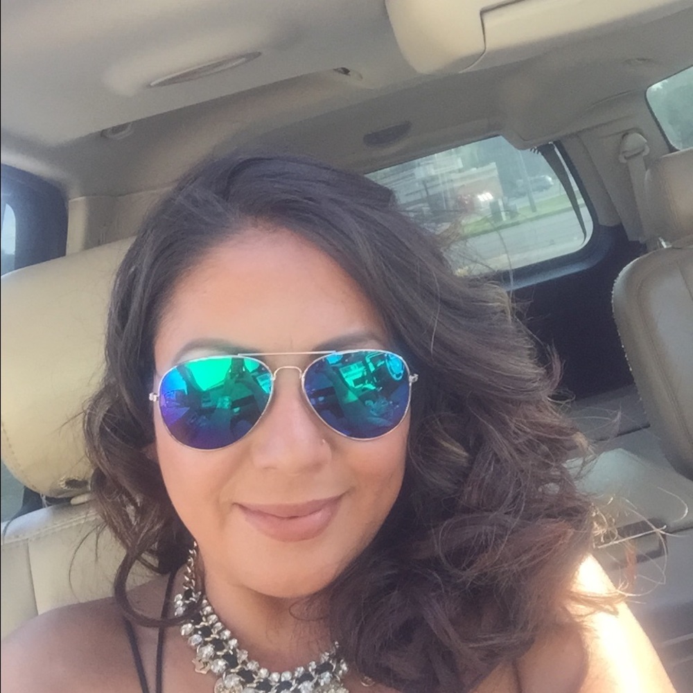 Meet your Posher, Susana