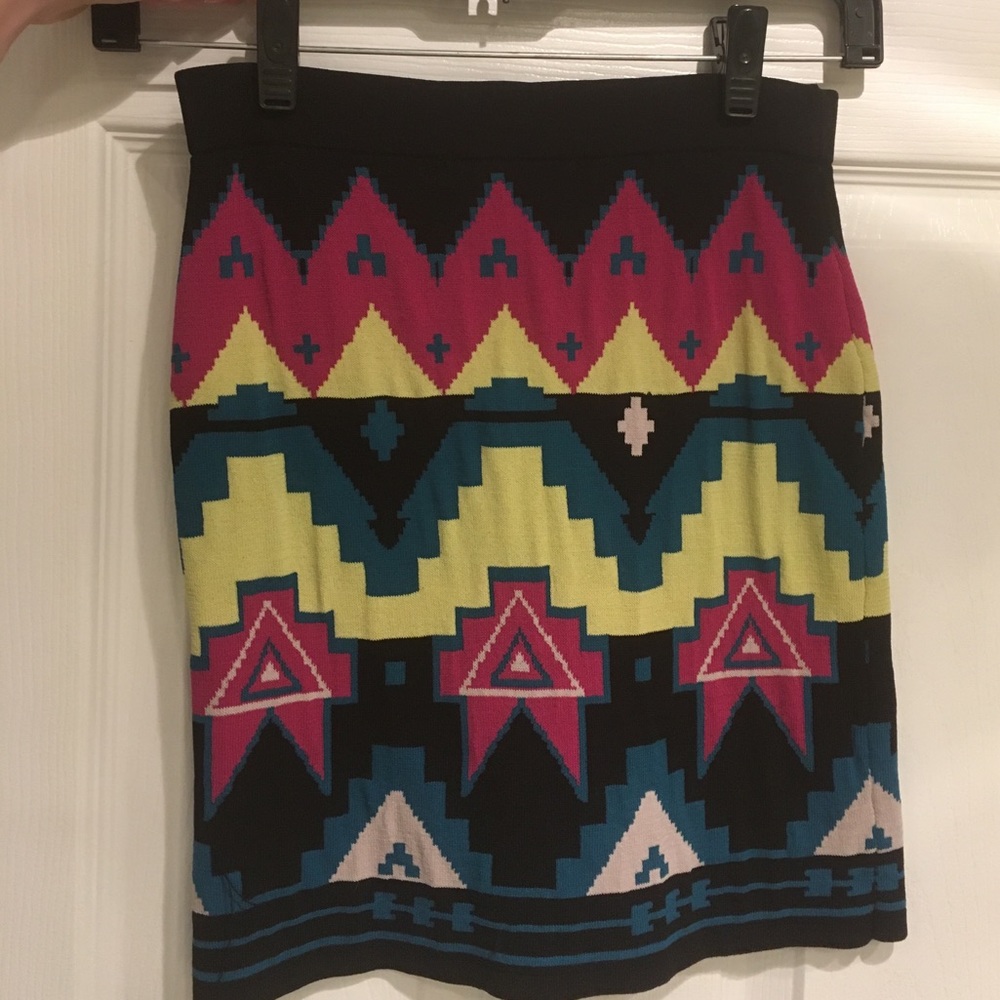Patterned pencil skirt!