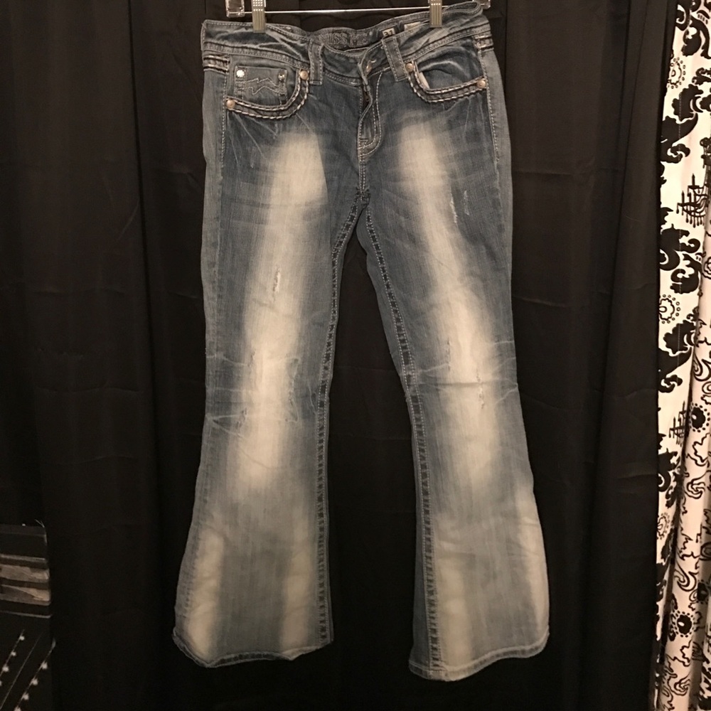 Miss Me Jeans! Very cute! Size 31 waist
