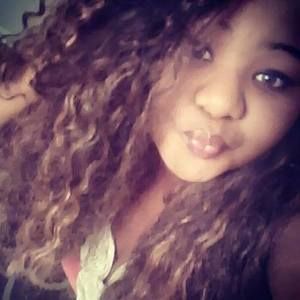 Meet your Posher, Mina