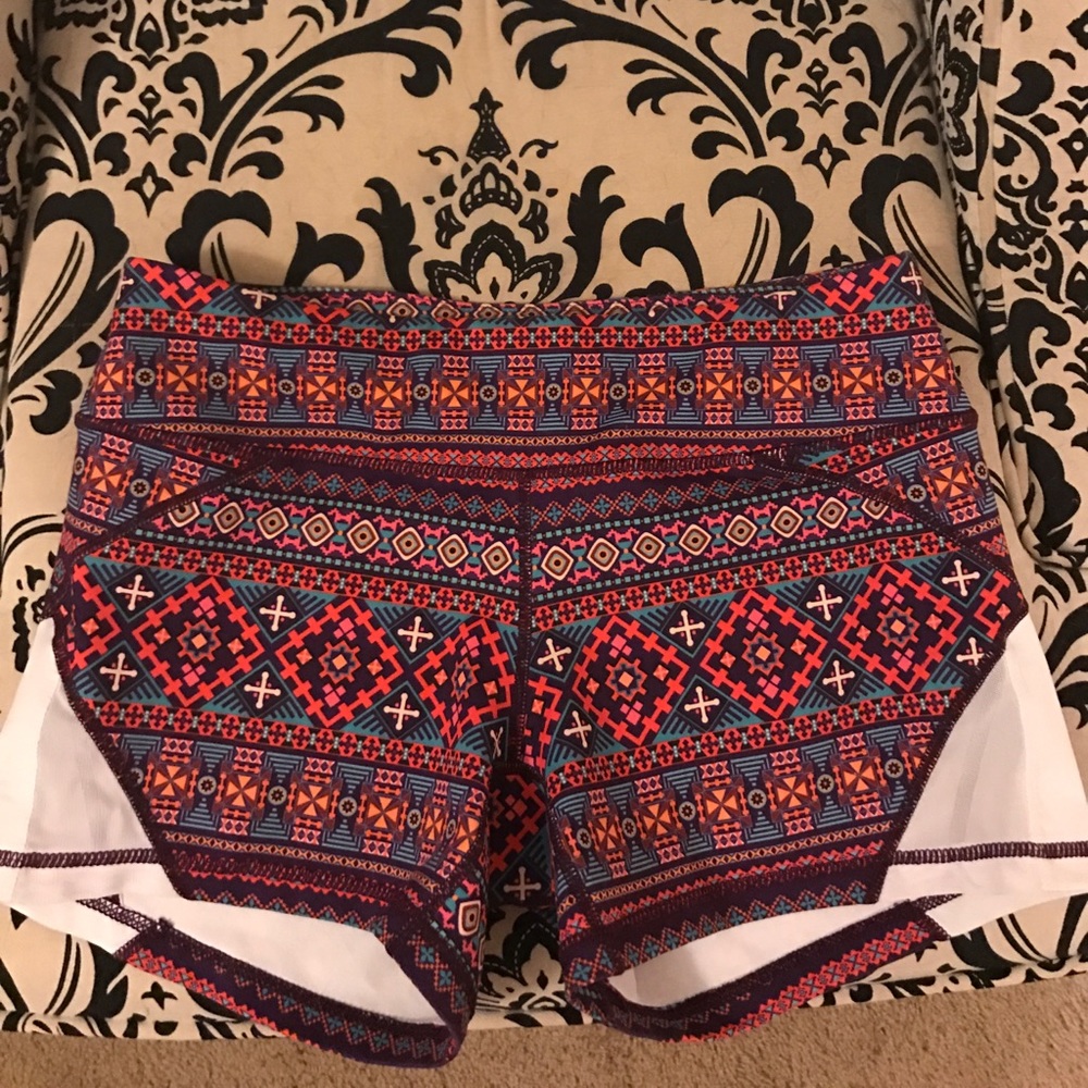 Born primitive shorts