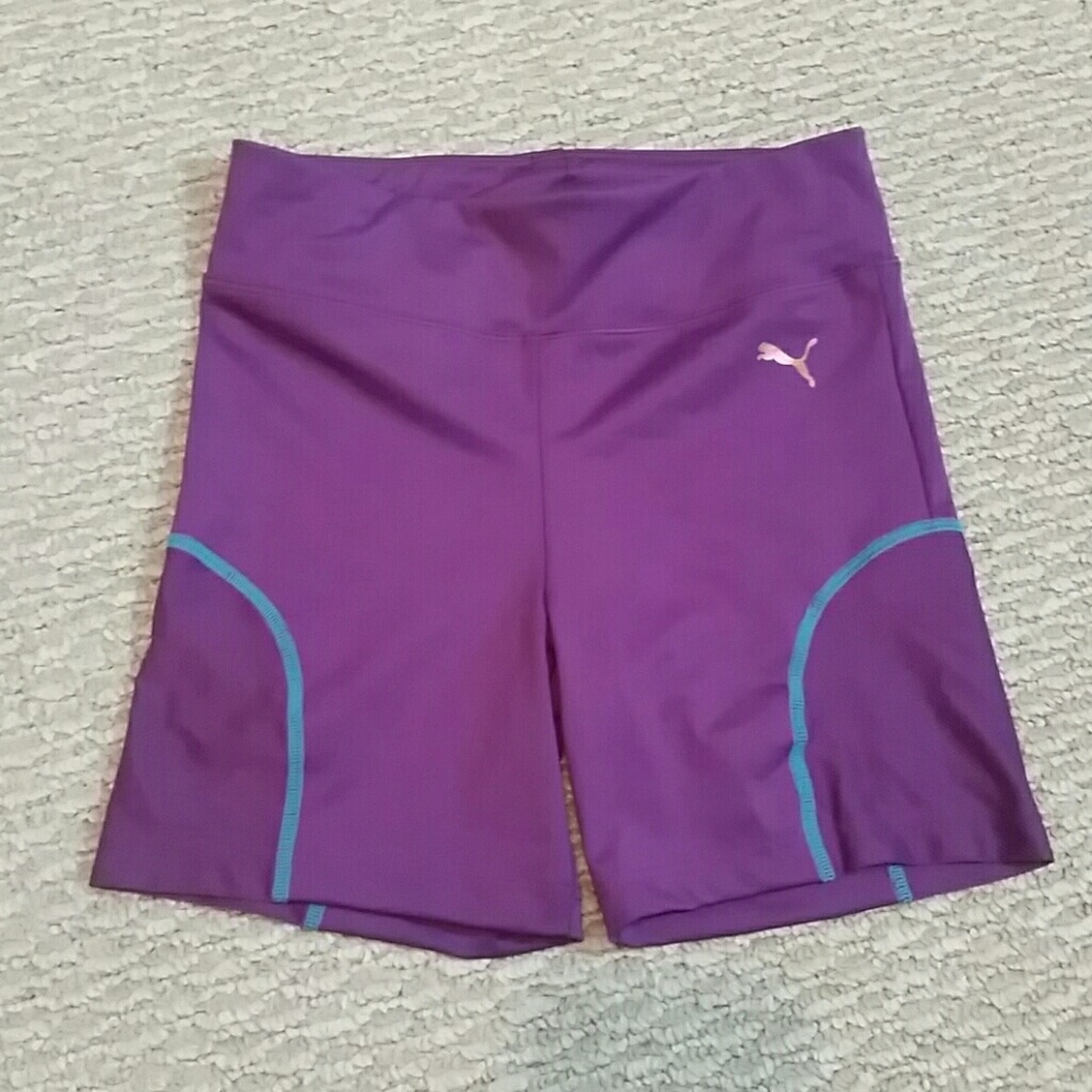 Puma short tight Size small