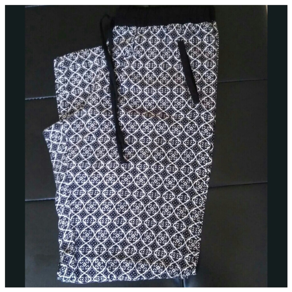 Macy*s Black and White Soft Pants