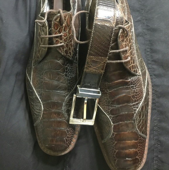 Two tone gators loafers