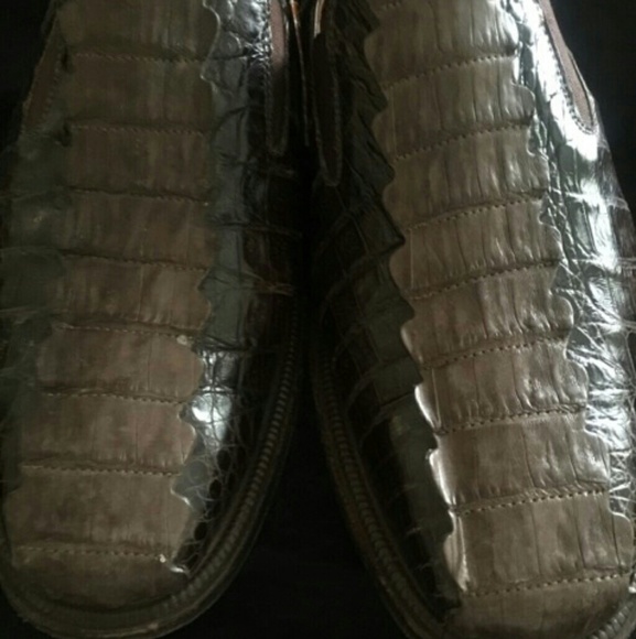 Two tone gators loafers
