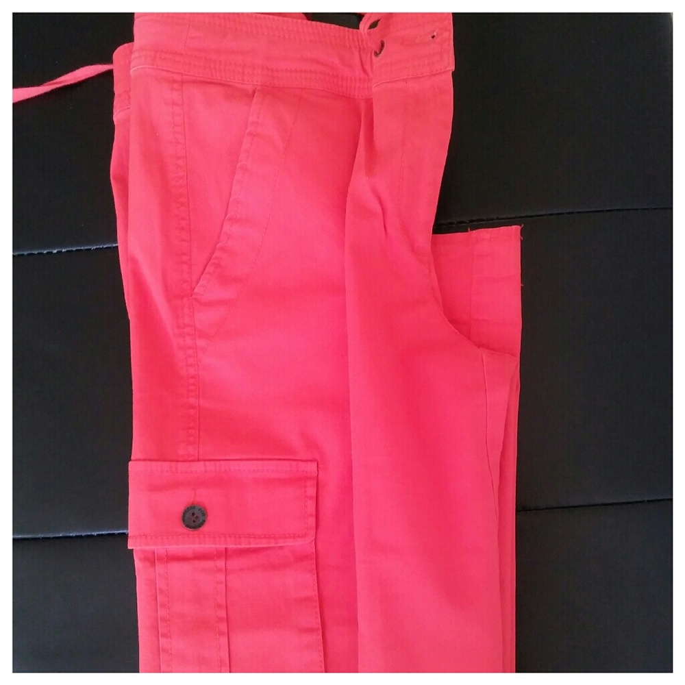 🔥FLASH SALE🔥 Vivid orange ankle Cargo pants NWOT