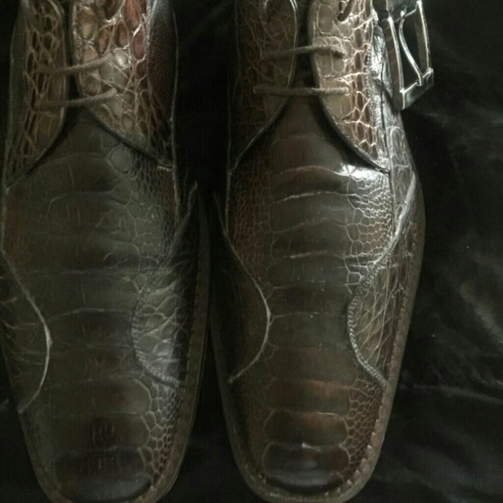 Shoes - Picture 4 of 6