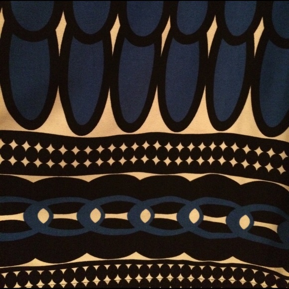 Easy Mod Patterned Dress - Picture 2 of 2