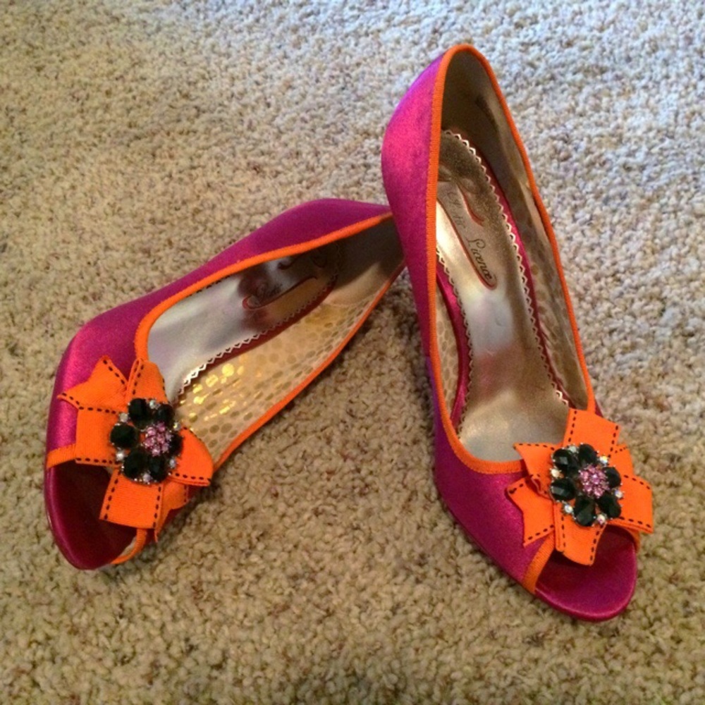 EUC Poetic License Fuchsia & Orange Jeweled Heels