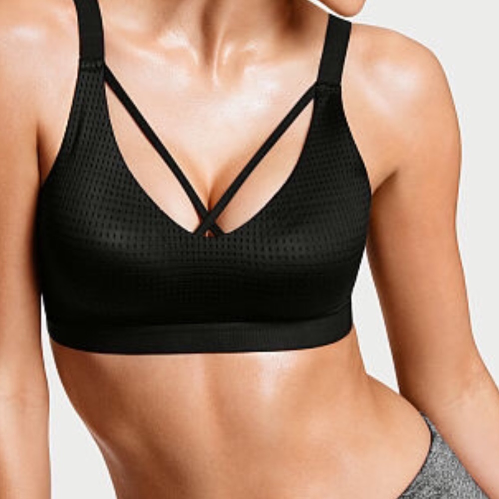 Lightweight by Victoria Sport Bra M New Sealed