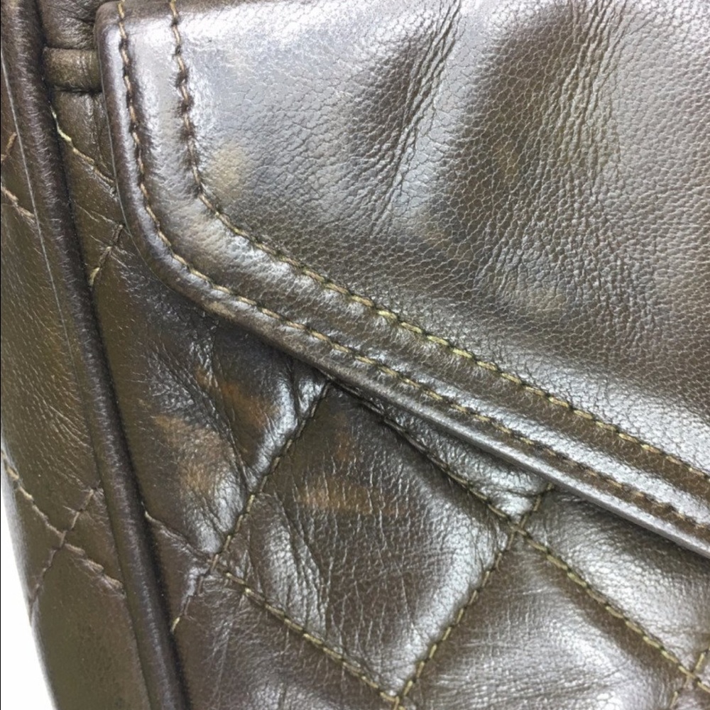 💔 SOLD on the website 💔 CHANEL Brown Crossbody - Picture 5 of 6