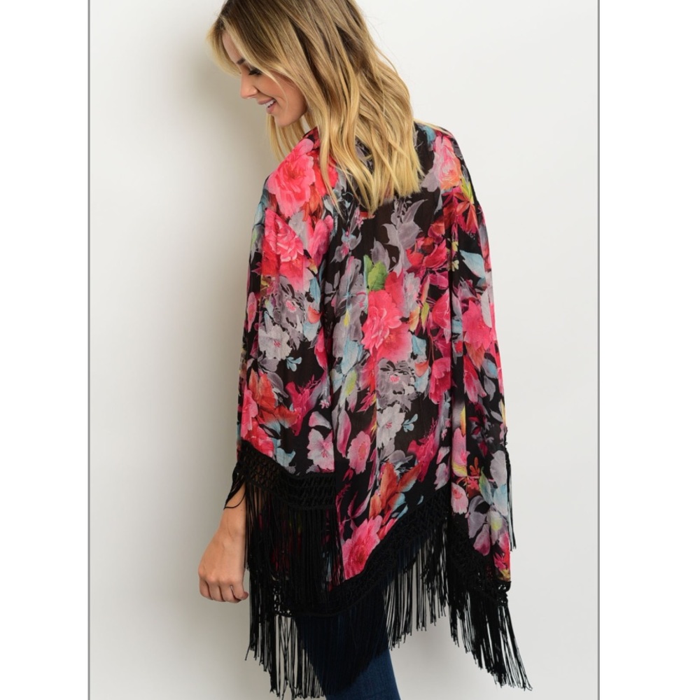 LAST 1βοΈBlack Floral Kimono Cardigan w/ Fringe - Picture 3 of 5
