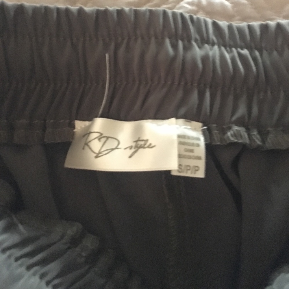 R.D. Style joggers! - Picture 3 of 3