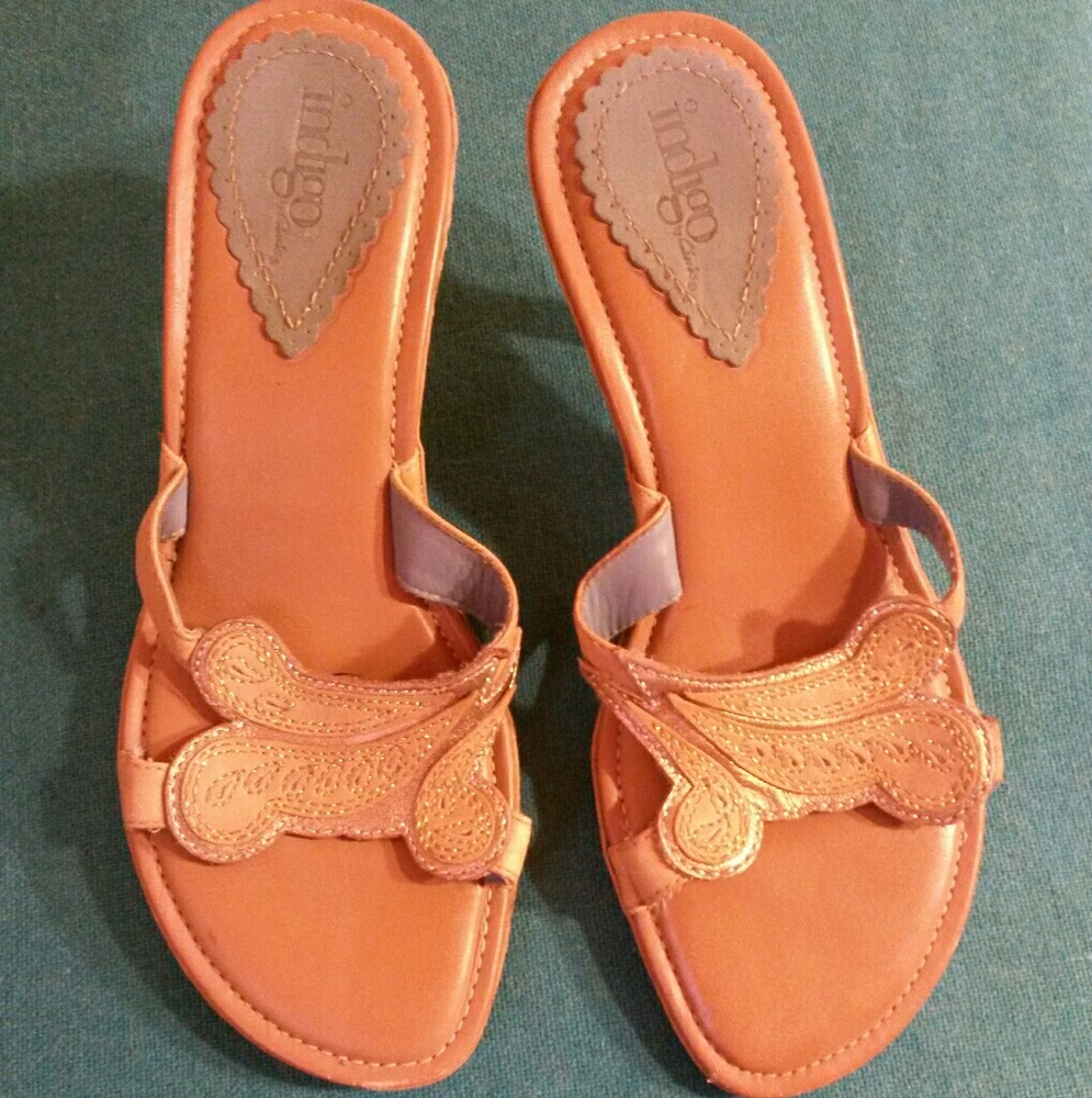 Indigo by Clarks gold-stitched low heel sandals