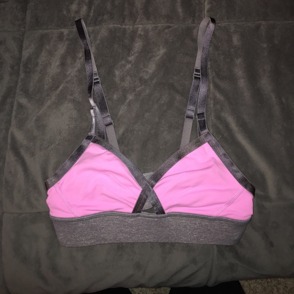 sport bra - Picture 1 of 3
