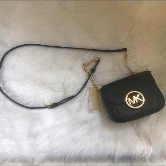 Michael Kors Handbags - MICHAEL KORS crossbody