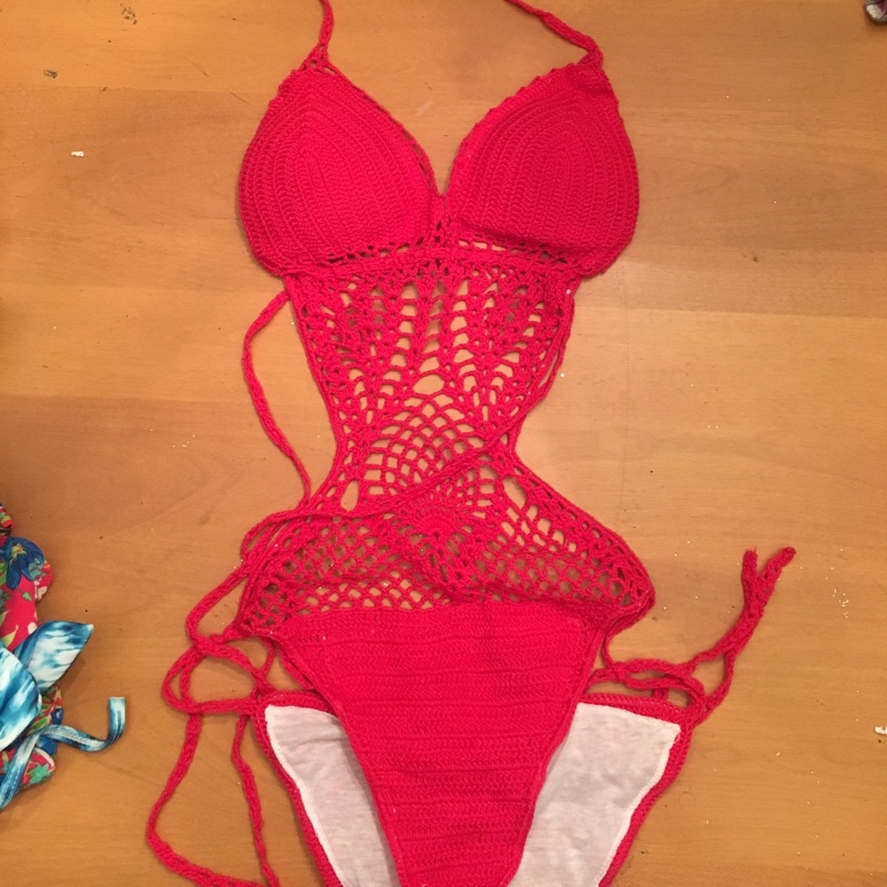 One piece bathing suit