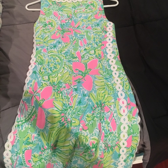 Lily Pulitzer shift dress - Picture 2 of 2