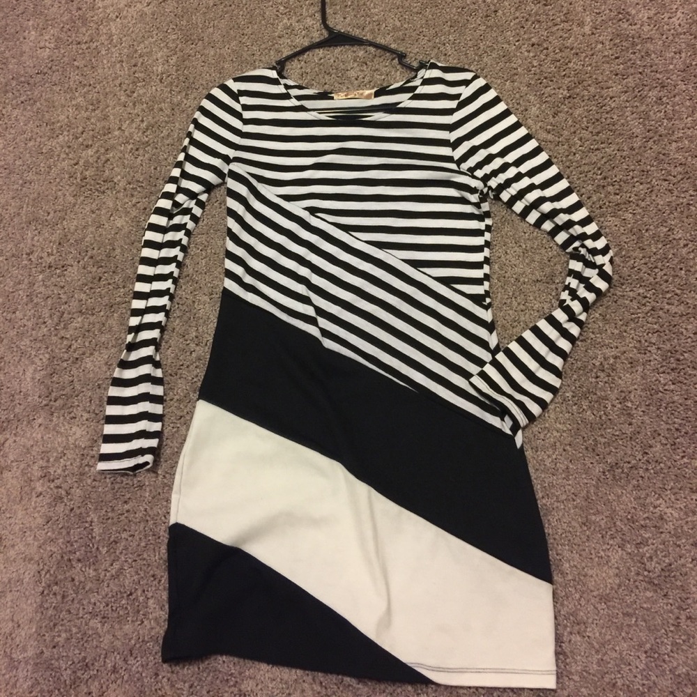 Geometric print dress