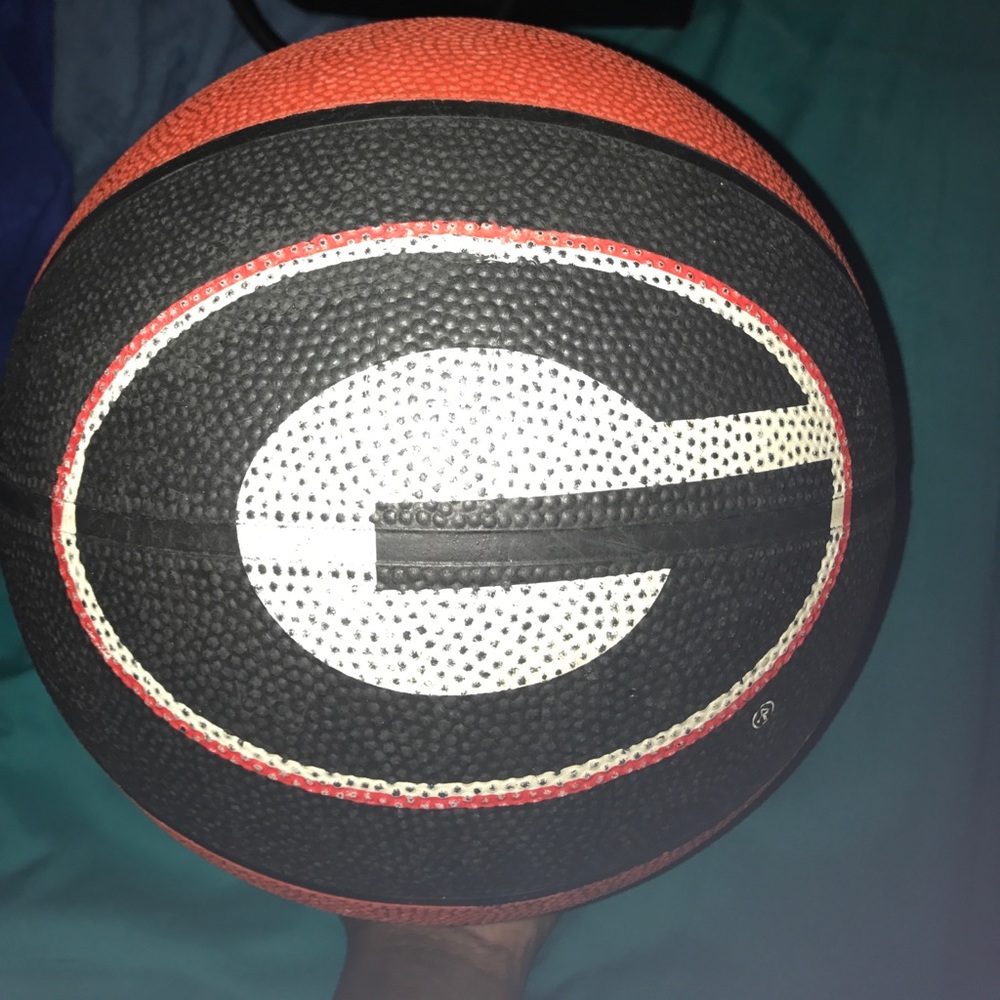 Vintage Georgia Bulldogs Basketball