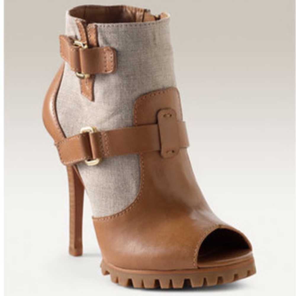 Tory burch oren bootie 👢👡