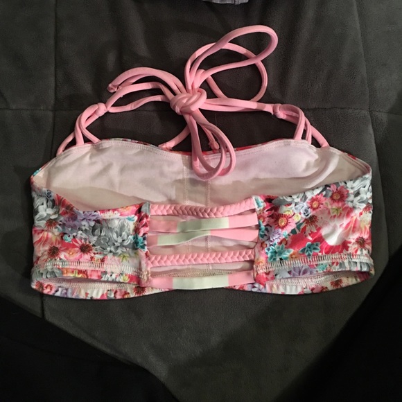 sports bra - Picture 2 of 2