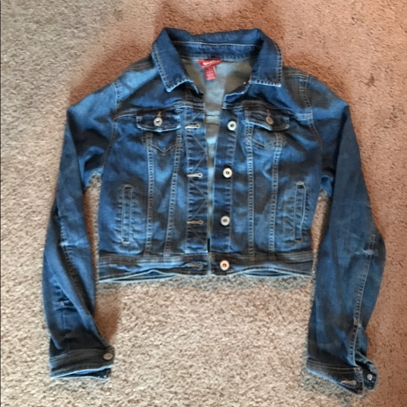 💕Arizona Jean Co. JEAN JACKET - Picture 2 of 4