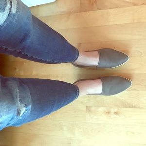 Super cute leather pointy sneaker! NWOT!