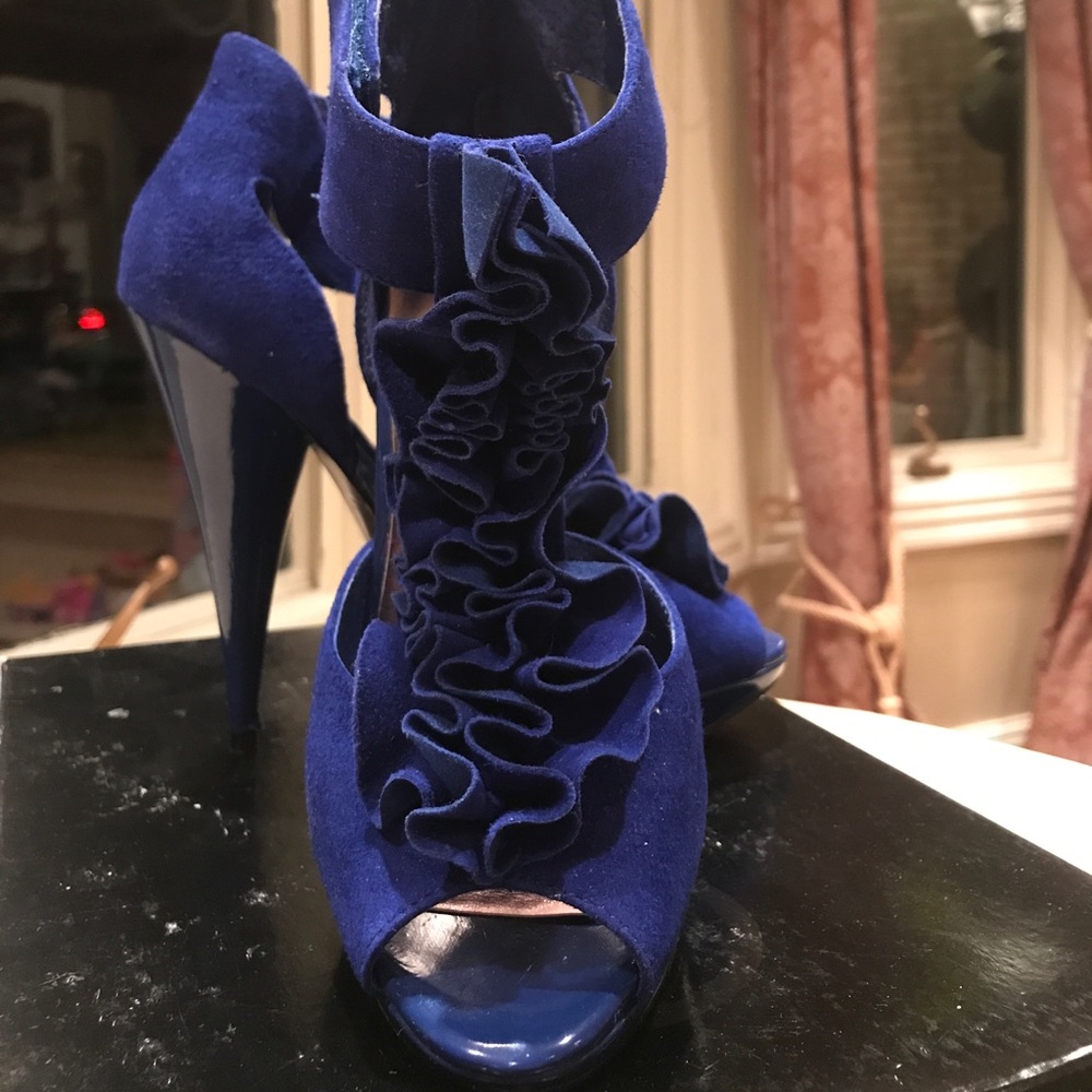 Royal Blue Steve Madden Heels with ruffle