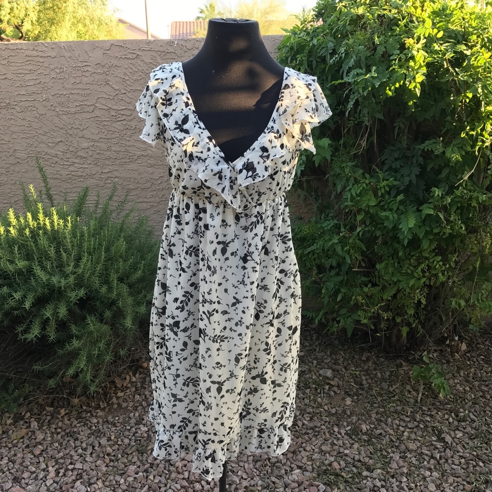 Converse Flower Dress 🌺