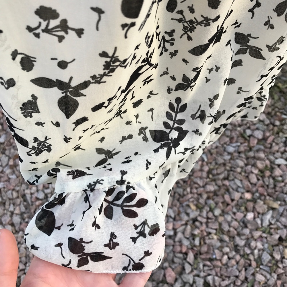 Converse Flower Dress 🌺 - Picture 4 of 6