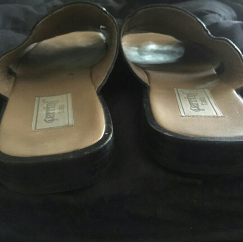 Shoes - Picture 2 of 3