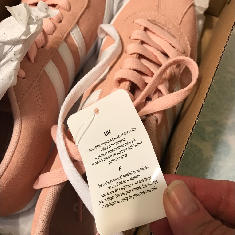 New Adidas Blush Pink Suede Sneakers size 7.5 - Picture 5 of 5